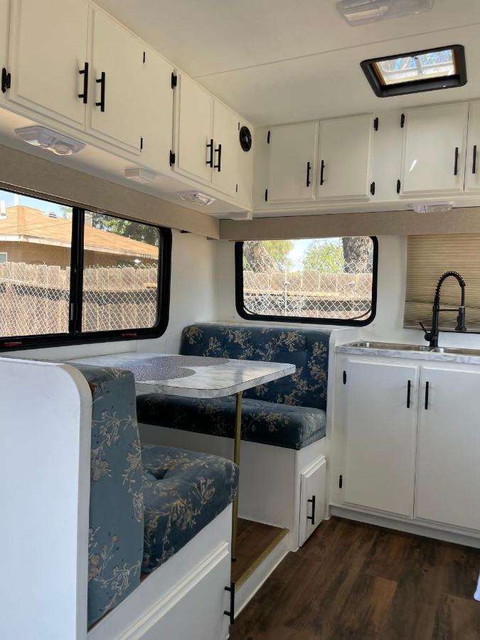 Hotel Rv2 Stunning Rv Private Netflix Freeparking à Moreno Valley Extérieur photo