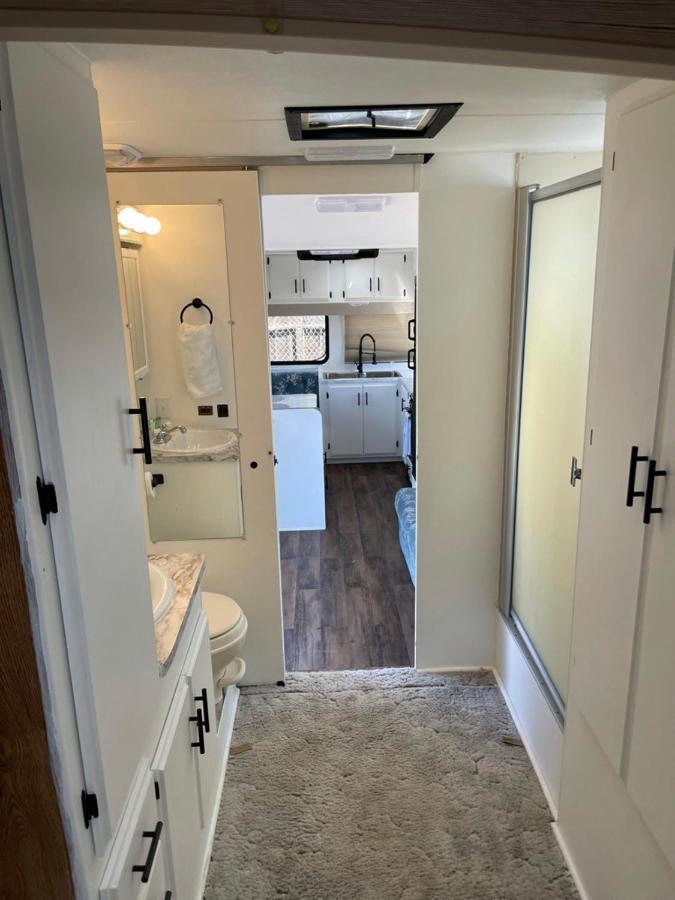 Hotel Rv2 Stunning Rv Private Netflix Freeparking à Moreno Valley Extérieur photo